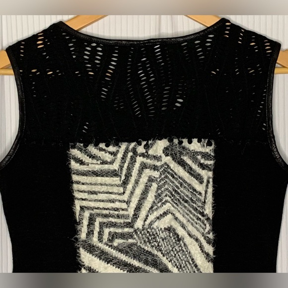 Artex - Black And White Sleeveless Knit Top / Tank Top - Small - Picture 4 of 7